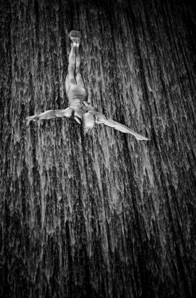Photograph Andrzej Bochenski Plunge on One Eyeland